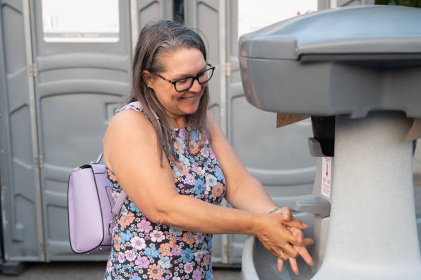 Best Portable toilet rental cost  in Lubeck, WV